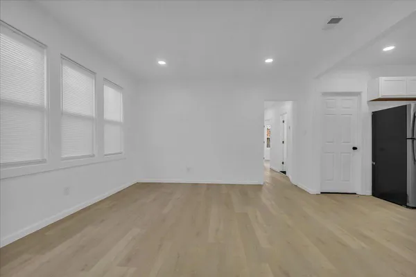 $1,400 | 2725 Leslie Street, Detroit, MI 48238