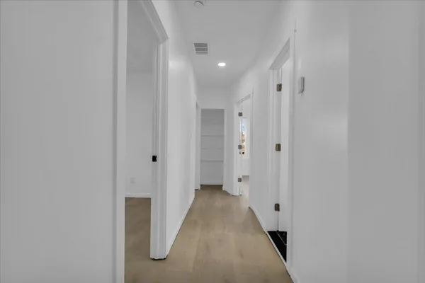 $1,400 | 2725 Leslie Street, Detroit, MI 48238