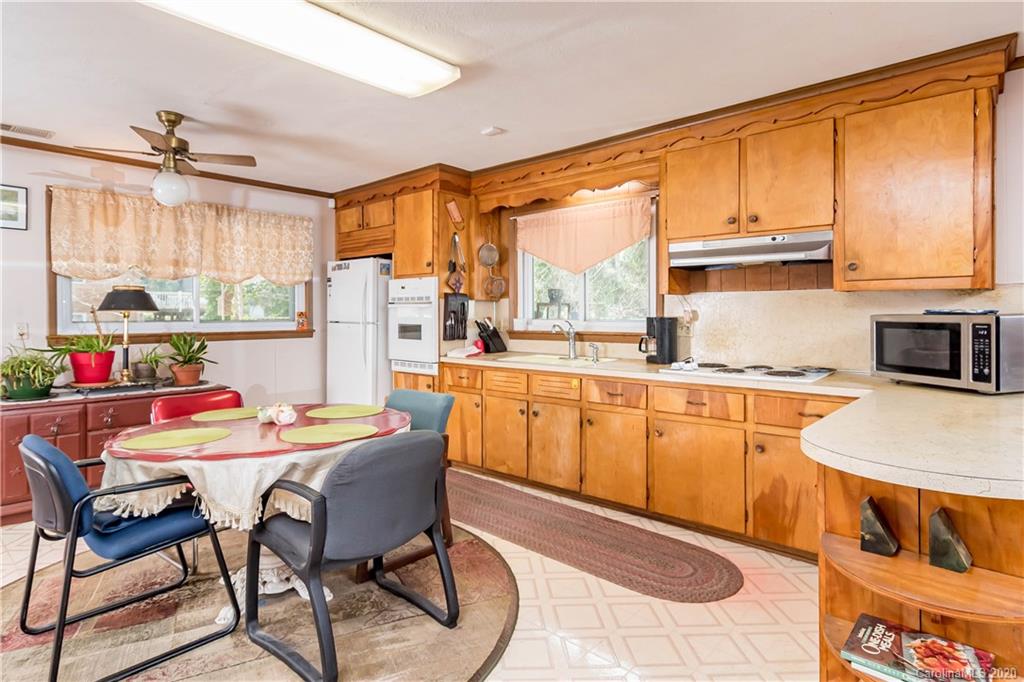 6418 Reddman Road Charlotte, NC 28212 - Photo 3 of 23 Gallery Image 3