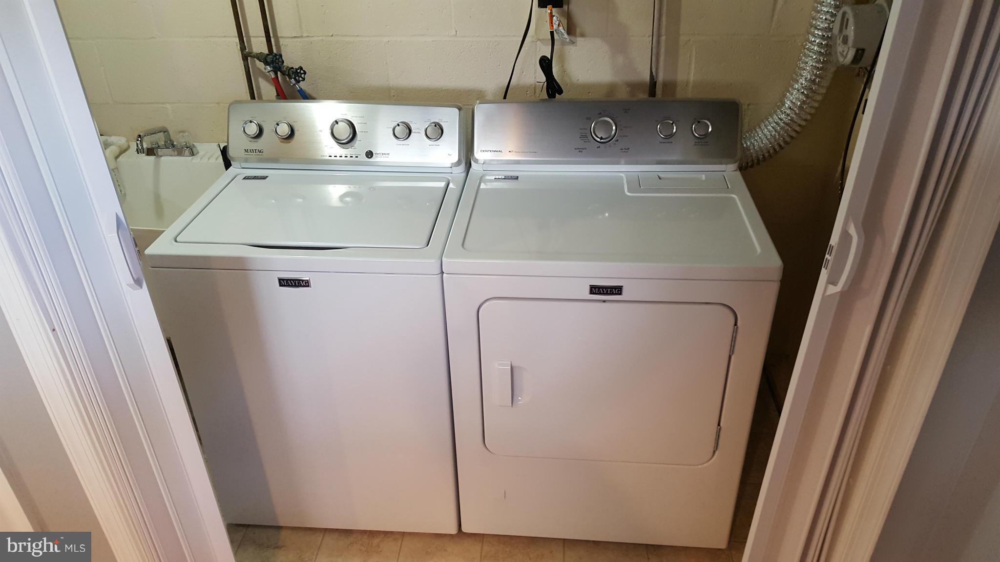 1034 Middleborough Road Baltimore, MD 21221 - Photo 25 of 29 a utility room with dryer and washer