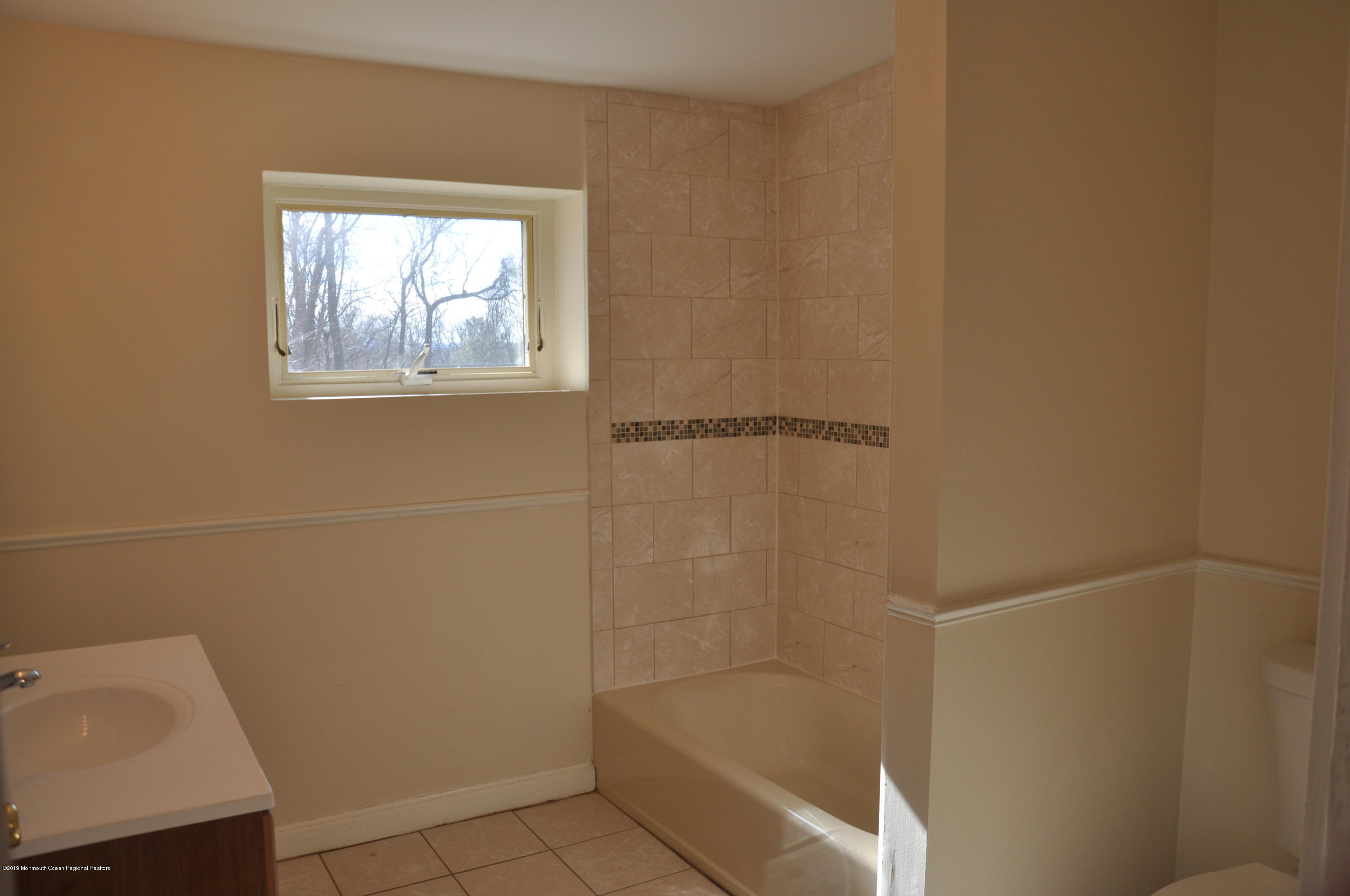 1458 Ratzer Road Wayne, NJ 07470 - Photo 18 of 21 DSC_2519m