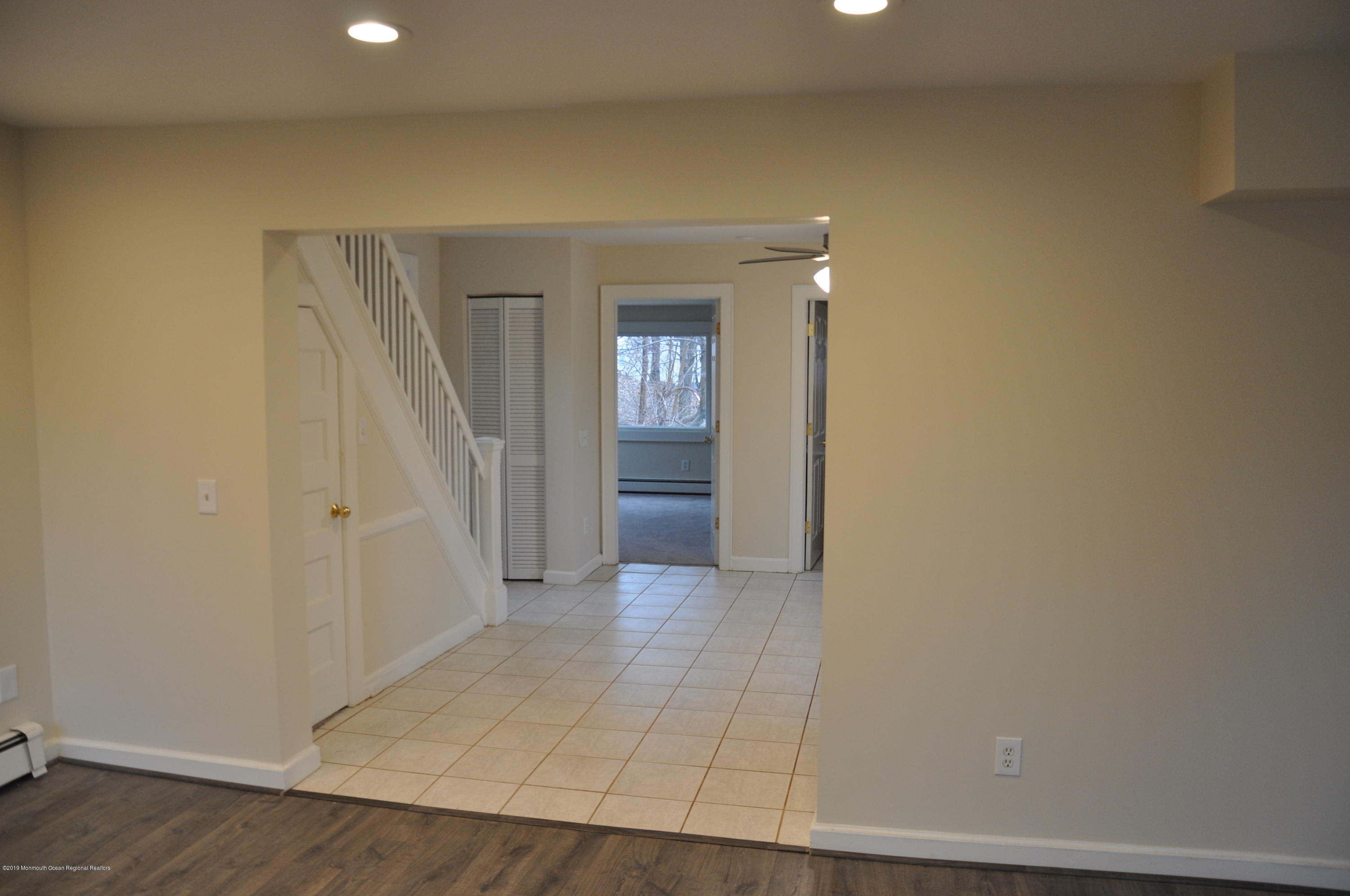 1458 Ratzer Road Wayne, NJ 07470 - Photo 5 of 21 DSC_2482m