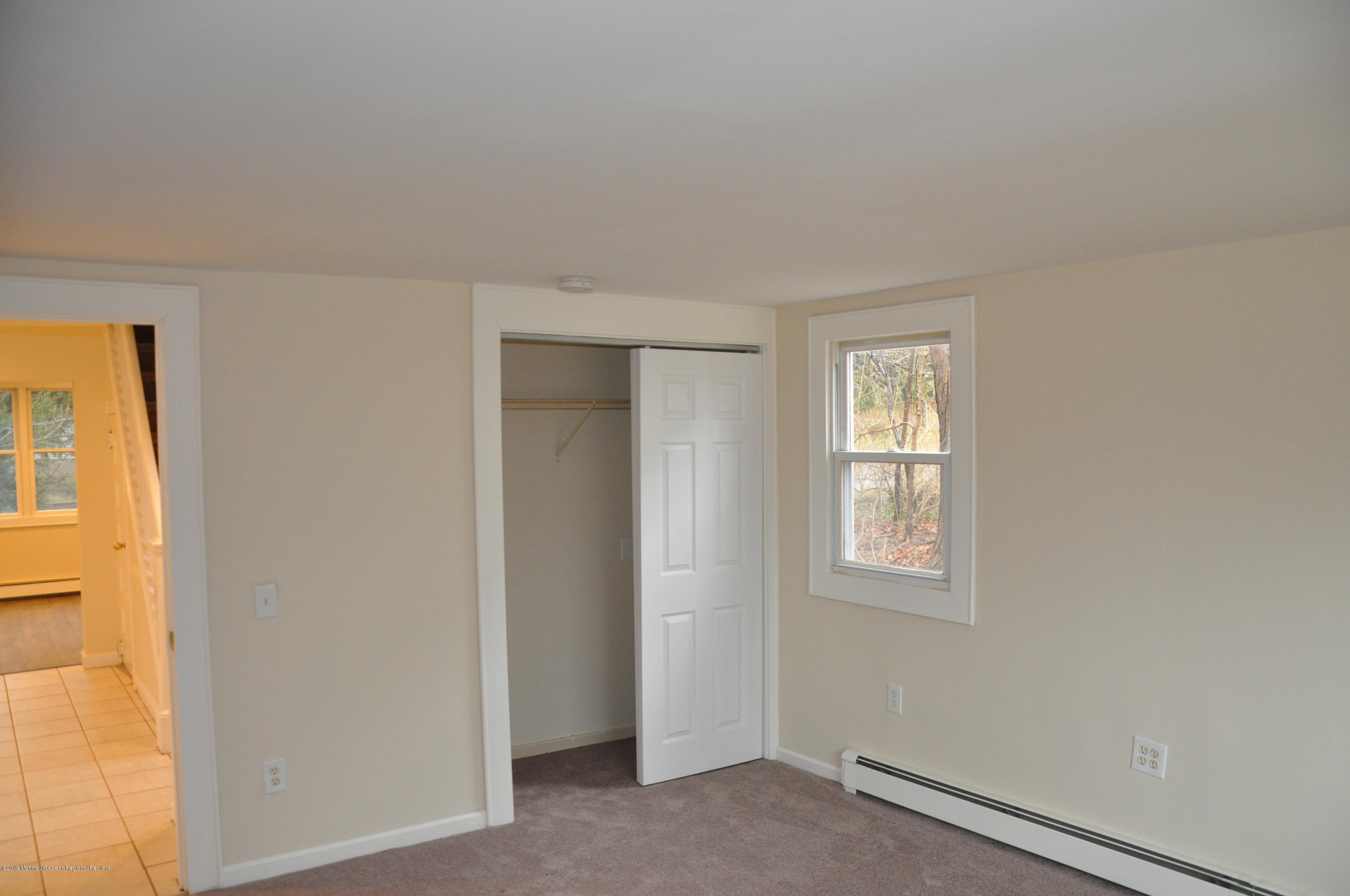 1458 Ratzer Road Wayne, NJ 07470 - Photo 8 of 21 DSC_2487m