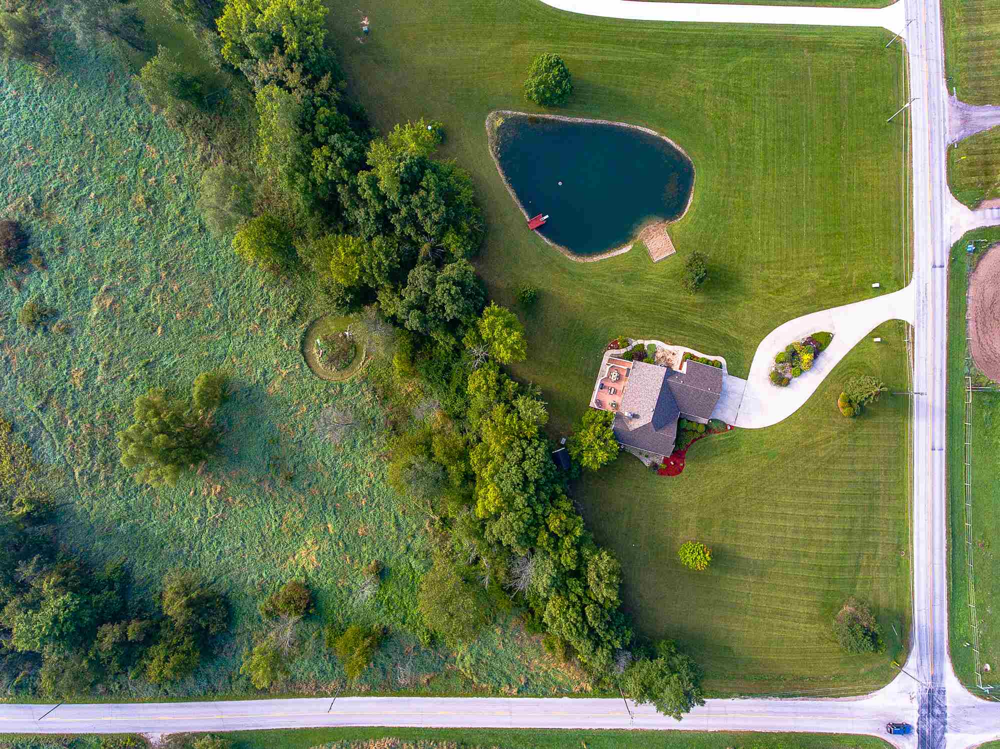 19310 Amstutz Road Auburn, IN 46706 - Photo 4 of 36