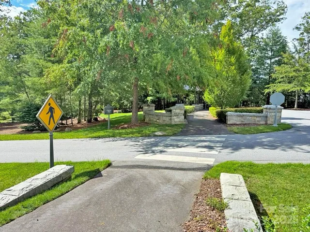 $369,000 | 99999 Racquet Club Road, Asheville, NC 28803