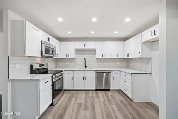 $469,000 | 3620 East Ludlow Drive, Phoenix, AZ 85032