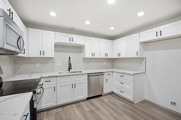 $469,000 | 3620 East Ludlow Drive, Phoenix, AZ 85032