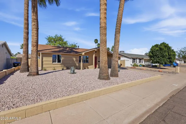 $469,000 | 3620 East Ludlow Drive, Phoenix, AZ 85032