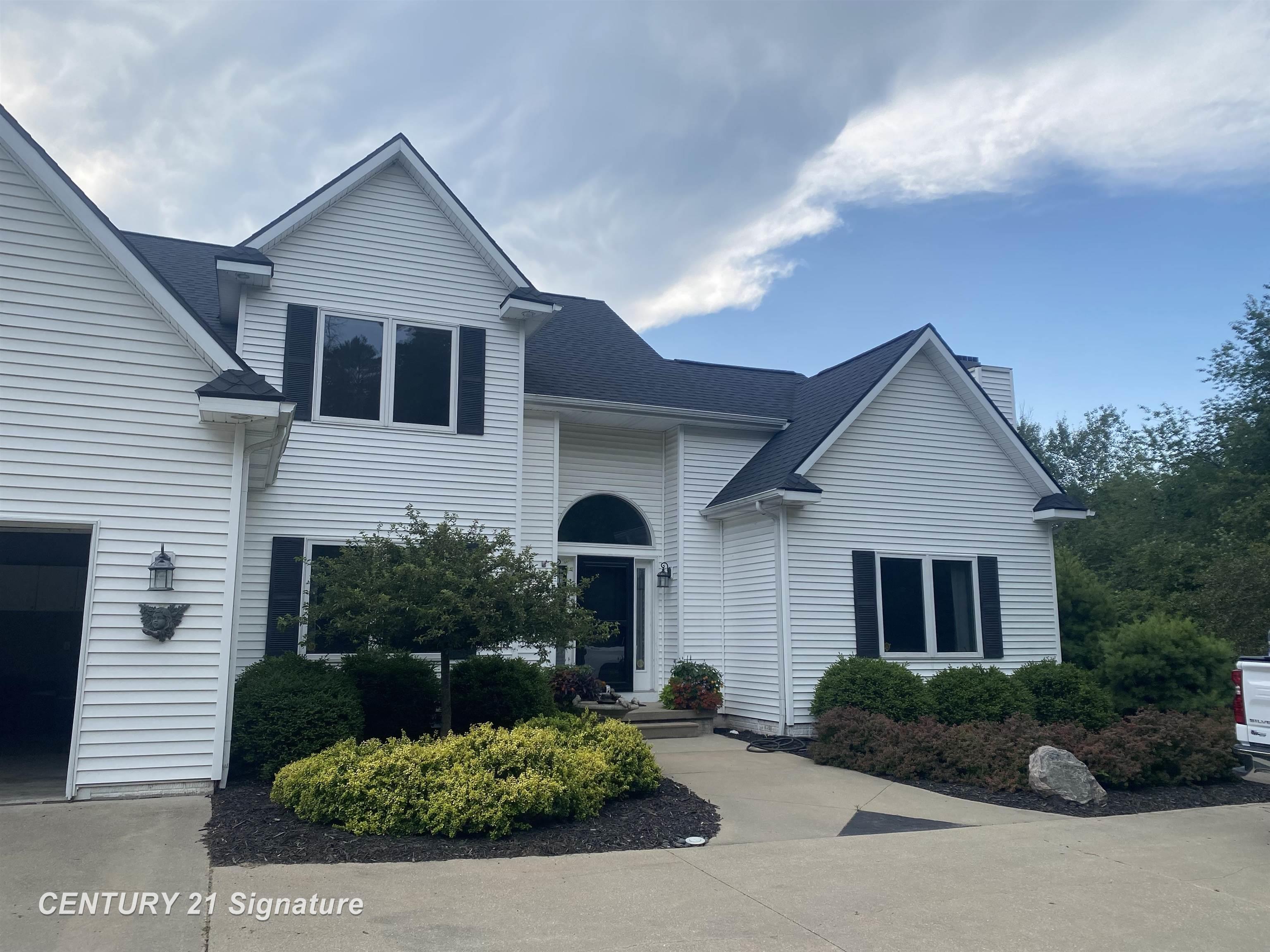 4703 North Thomas Road Freeland, MI 48623 - Photo 1 of 1 50148606-763072c0-ef55-43c8-a695-281e2a6d2c93.JPG