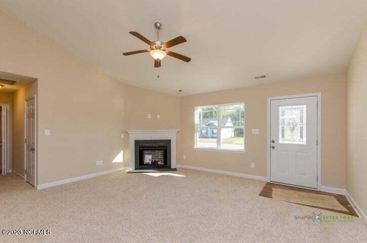 404 Windermere Road Hubert, NC 28539 - Photo 16 of 35 courtney4