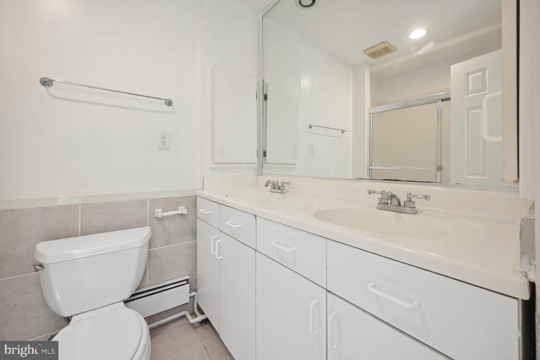 1233 C Street Northeast Washington, DC 20002 - Photo 19 of 21