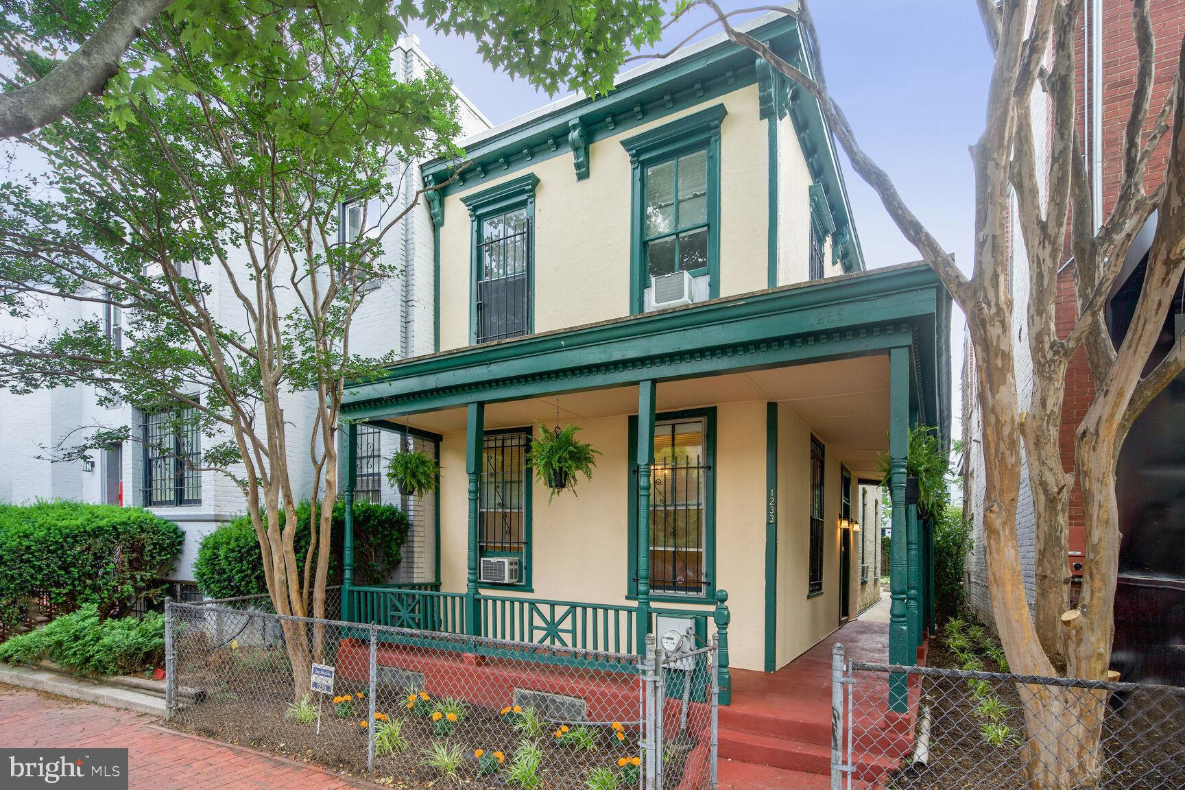 1233 C Street Northeast Washington, DC 20002 - Photo 2 of 21