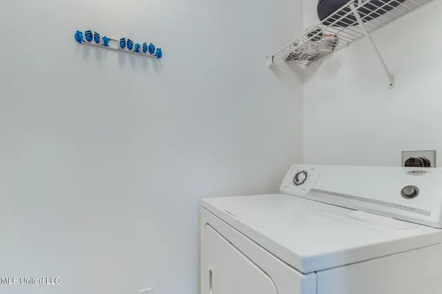 $1,990 | 329 Davis Street, Waveland, MS 39576