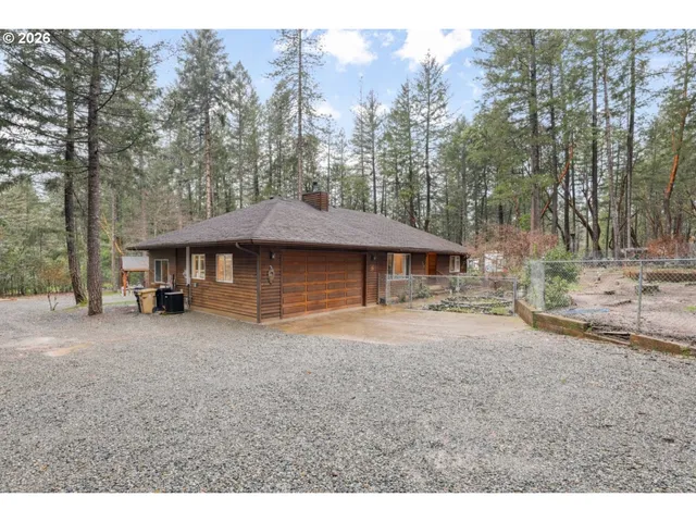 $525,000 | 372 Thornbrook Drive, Merlin, OR 97532
