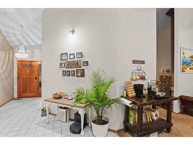 $525,000 | 372 Thornbrook Drive, Merlin, OR 97532