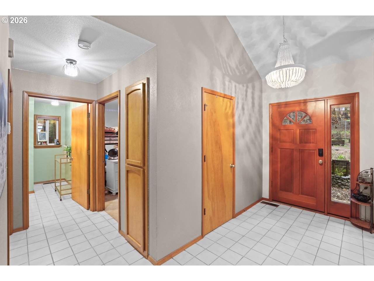 372 Thornbrook Drive Merlin, OR 97532 - Photo 17 of 34