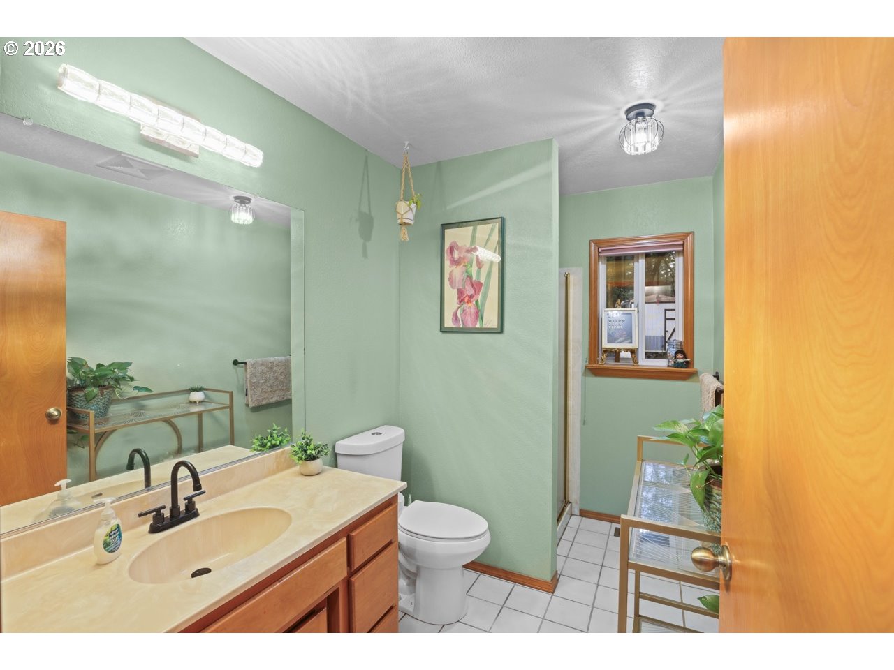 372 Thornbrook Drive Merlin, OR 97532 - Photo 19 of 34