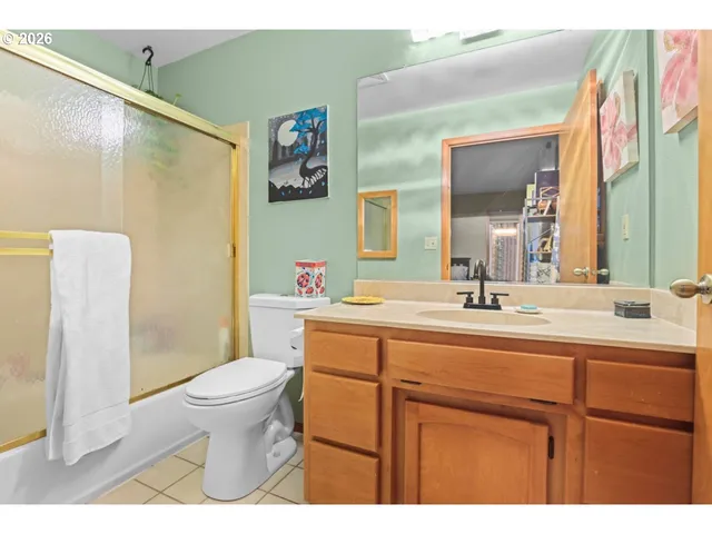 $525,000 | 372 Thornbrook Drive, Merlin, OR 97532