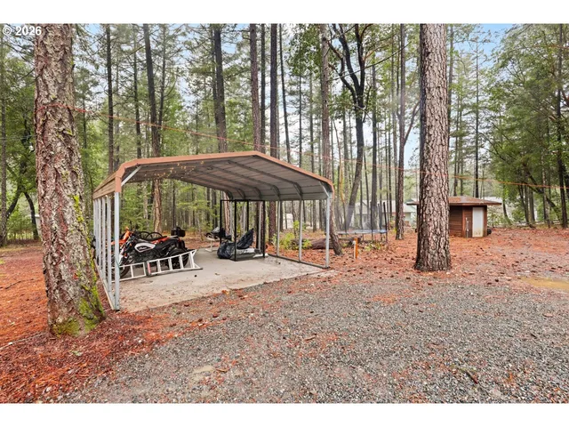 $525,000 | 372 Thornbrook Drive, Merlin, OR 97532