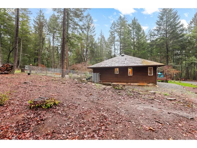 $525,000 | 372 Thornbrook Drive, Merlin, OR 97532
