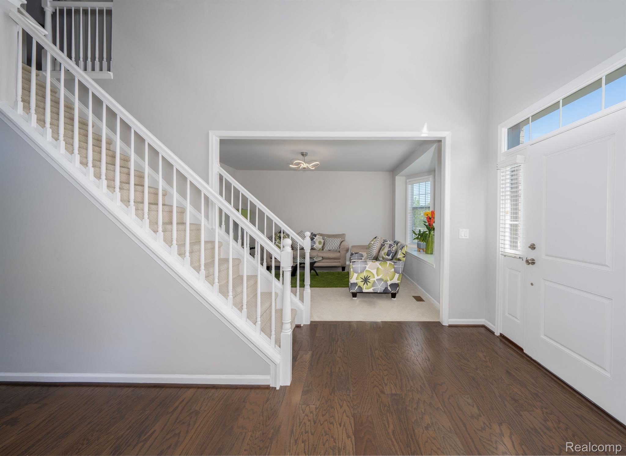 50918 Scarborough Road Canton, MI 48188 - Photo 2 of 35 Entry