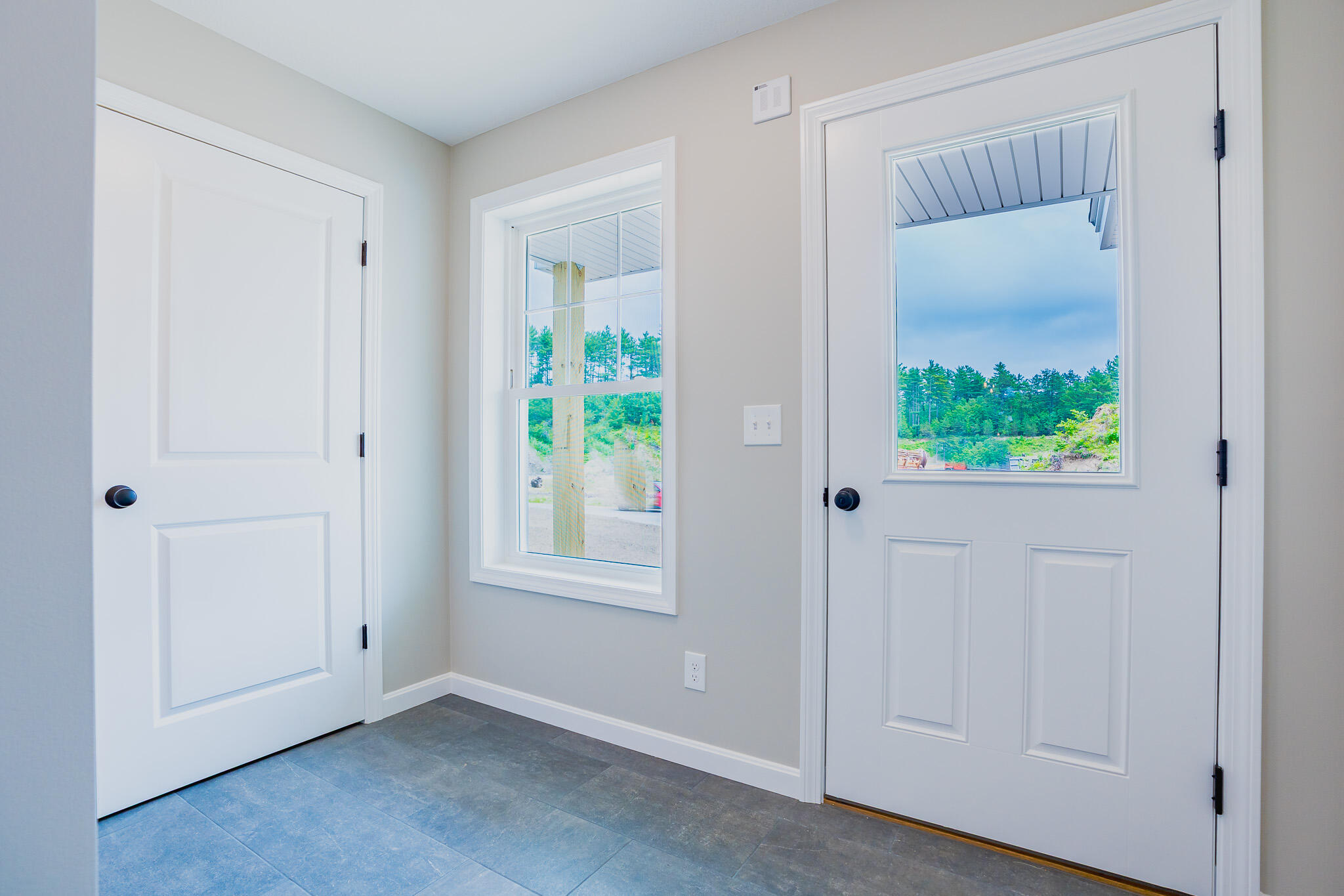 5 Blaine Road, Unit 104 Saco, ME 04072 - Photo 2 of 50 Entry