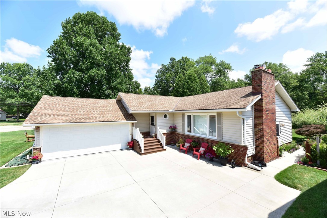 4697 Grayton Road Cleveland, OH 44135 - Photo 2 of 35 Gallery Image 2
