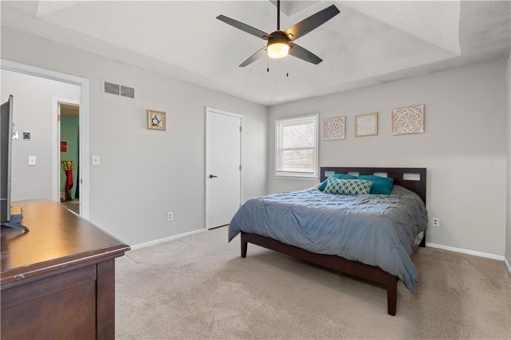 1324 Southwest 22nd Street Blue Springs, MO 64015 - Photo 15 of 41