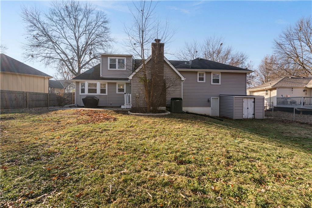 1324 Southwest 22nd Street Blue Springs, MO 64015 - Photo 32 of 41