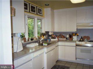612 Winding Road Horsham, PA 19044 - Photo 3 of 6