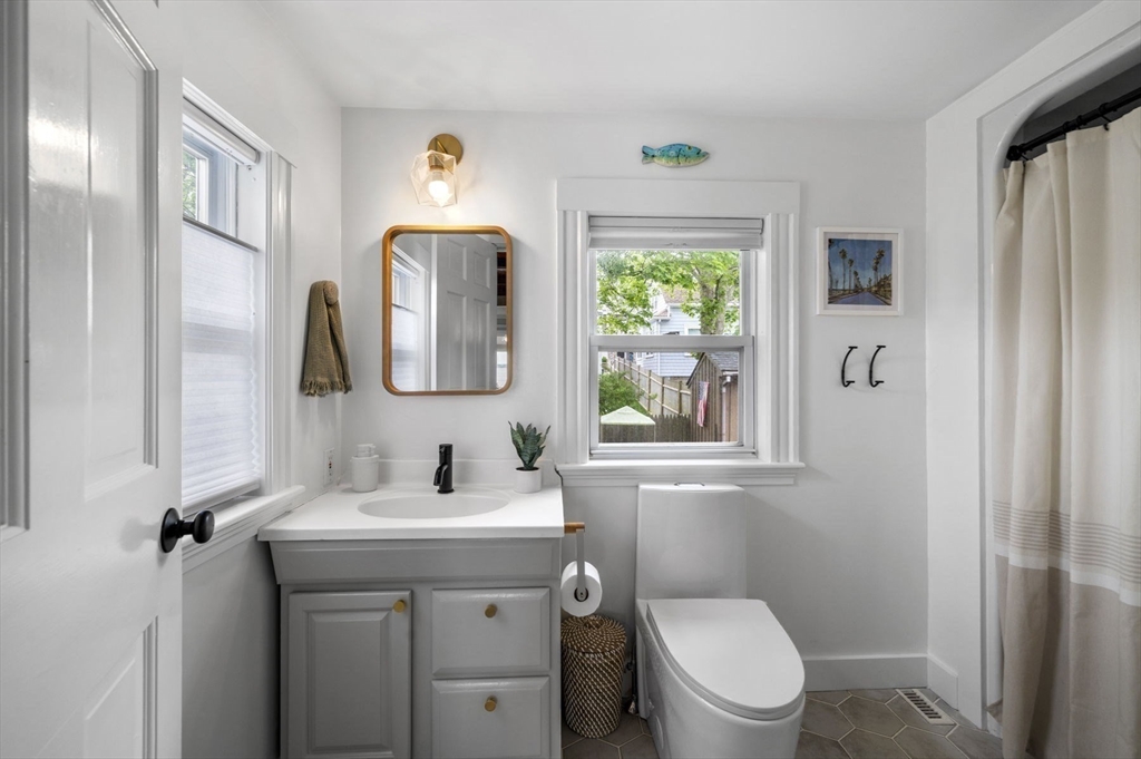 112 Castle Road Nahant, MA 01908 - Photo 16 of 42 Gallery Image 16