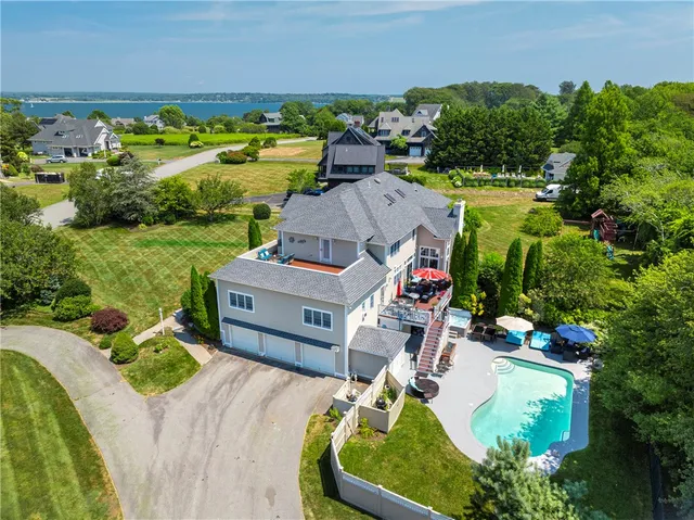 $2,450,000 | 180 Cottontail Drive, Portsmouth, RI 02871