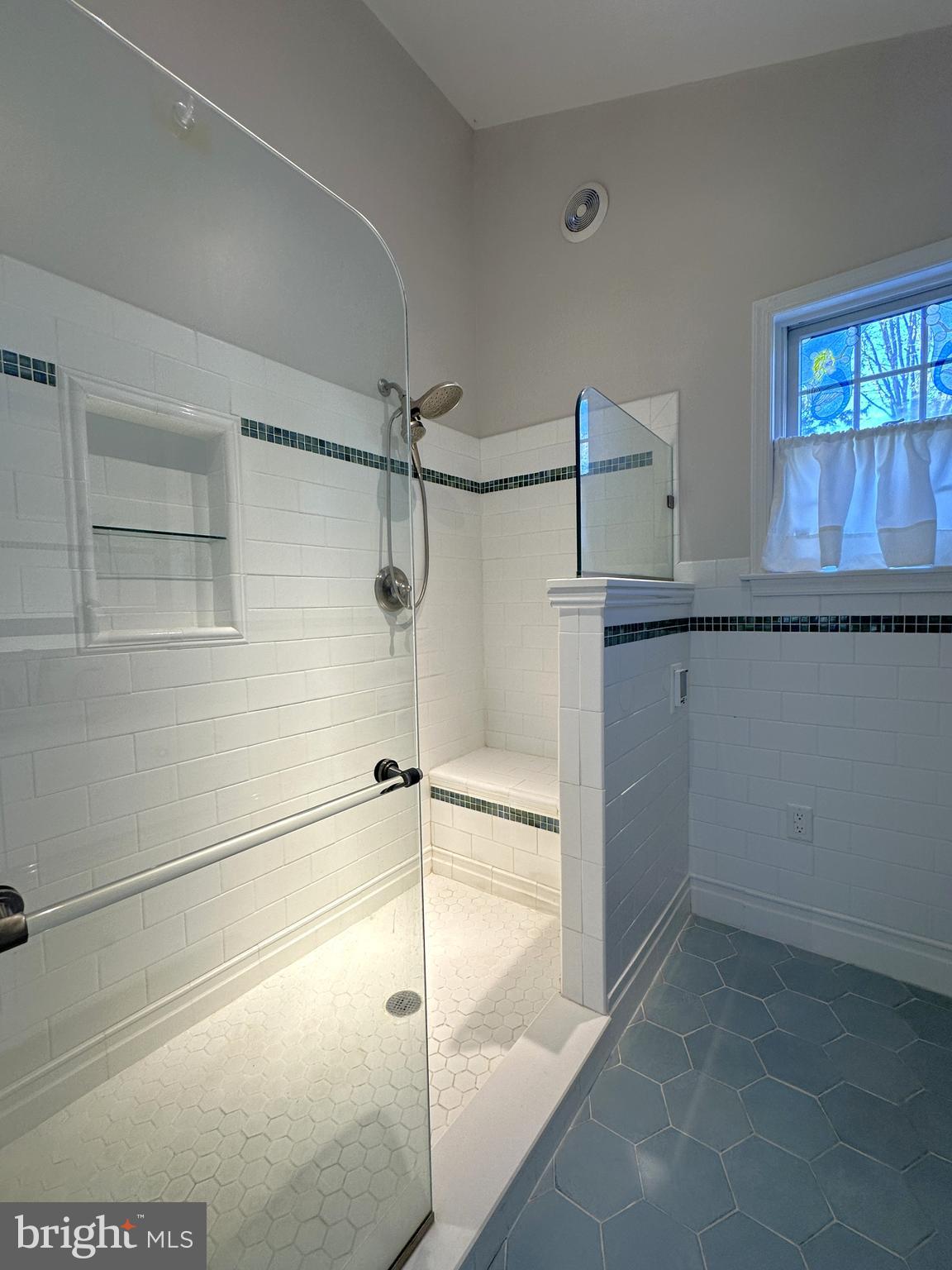 21 Big Road Schwenksville, PA 19473 - Photo 18 of 61 Primary Bath