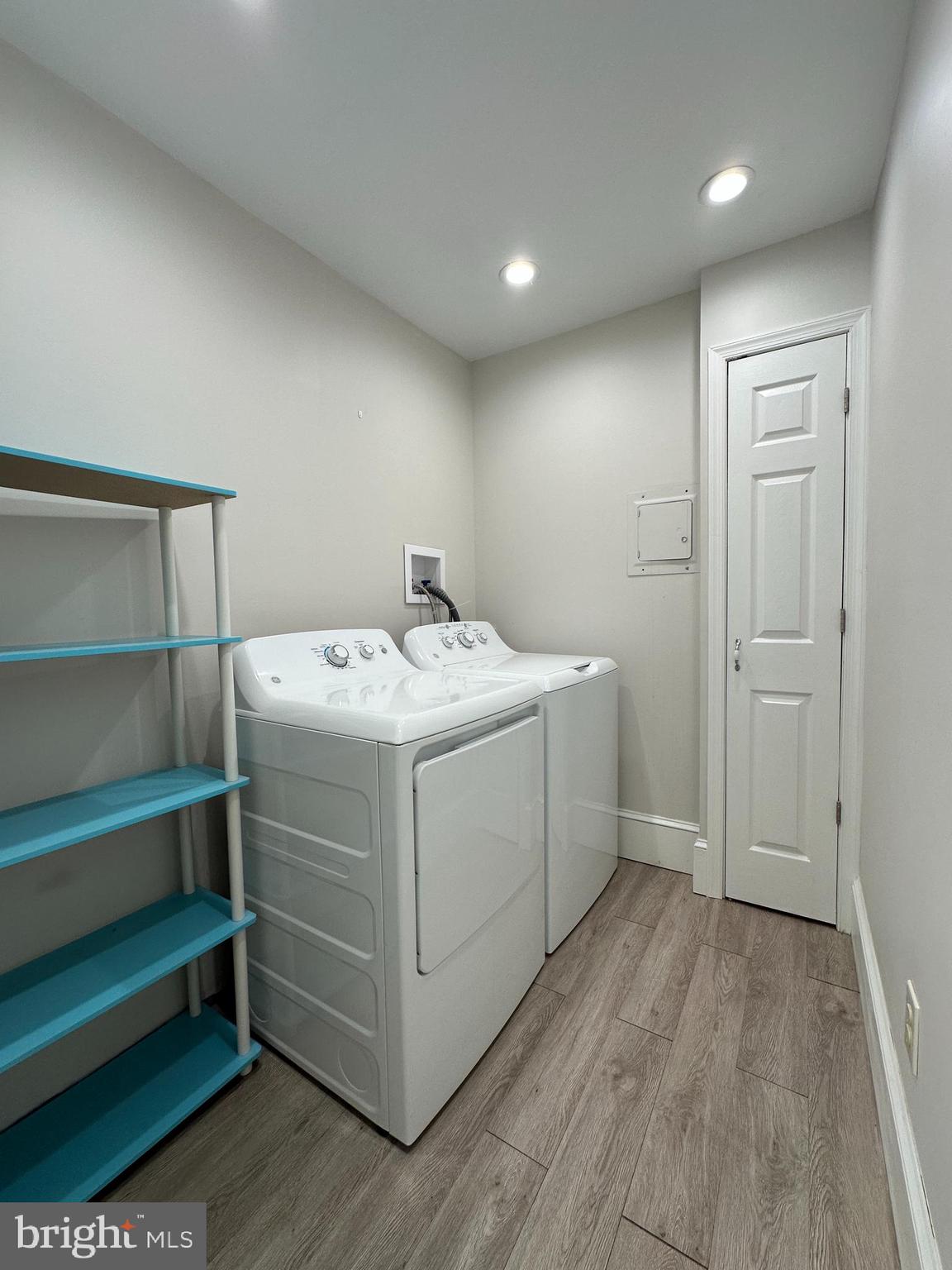 21 Big Road Schwenksville, PA 19473 - Photo 20 of 61 a utility room with washer and dryer
