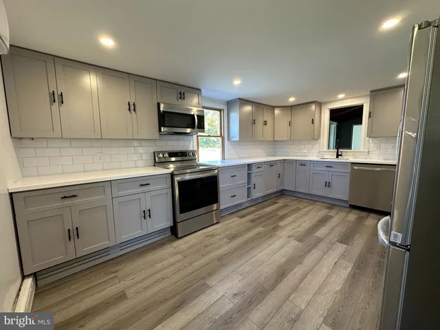 $415,000 | 21 Big Road, Schwenksville, PA 19473