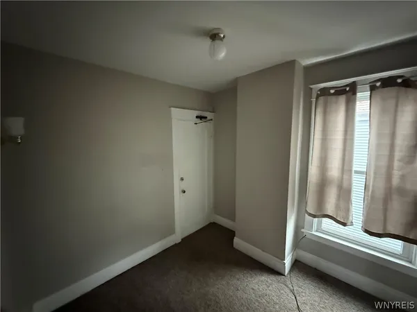$1,600 | 319 Bryant Street, Unit 2, Buffalo, NY 14222