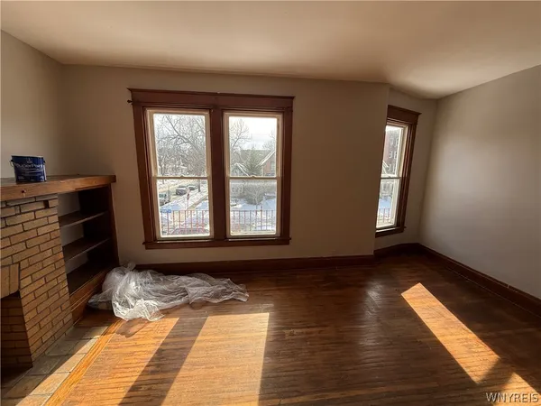 $1,750 | 319 Bryant Street, Unit 2, Buffalo, NY 14222