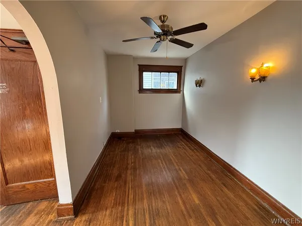 $1,750 | 319 Bryant Street, Unit 2, Buffalo, NY 14222