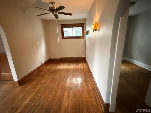 $1,600 | 319 Bryant Street, Unit 2, Buffalo, NY 14222
