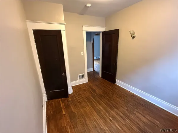 $1,600 | 319 Bryant Street, Unit 2, Buffalo, NY 14222