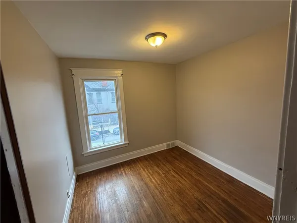 $1,600 | 319 Bryant Street, Unit 2, Buffalo, NY 14222