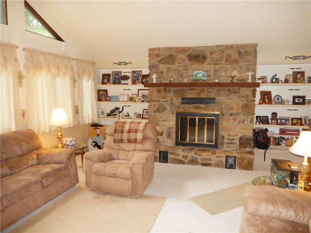 239 Walnut Road Acme, PA 15610 - Photo 5 of 25