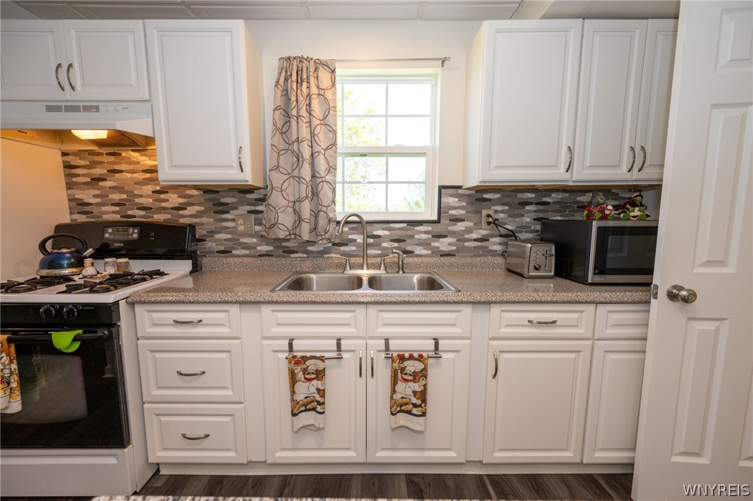12486 Hanford Road Hanover, NY 14136 - Photo 8 of 49