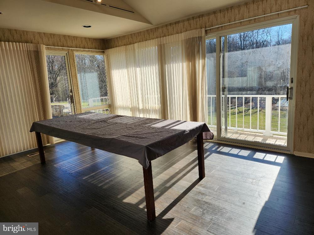 8410 Hawkins Creamery Road Gaithersburg, MD 20882 - Photo 3 of 43