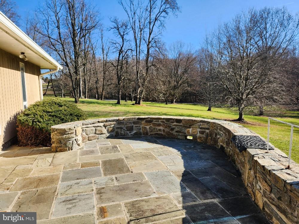 8410 Hawkins Creamery Road Gaithersburg, MD 20882 - Photo 8 of 43