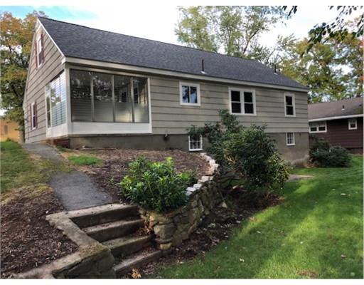 56 Colonial Road Lawrence, MA 01843 - Photo 3 of 11 Gallery Image 3