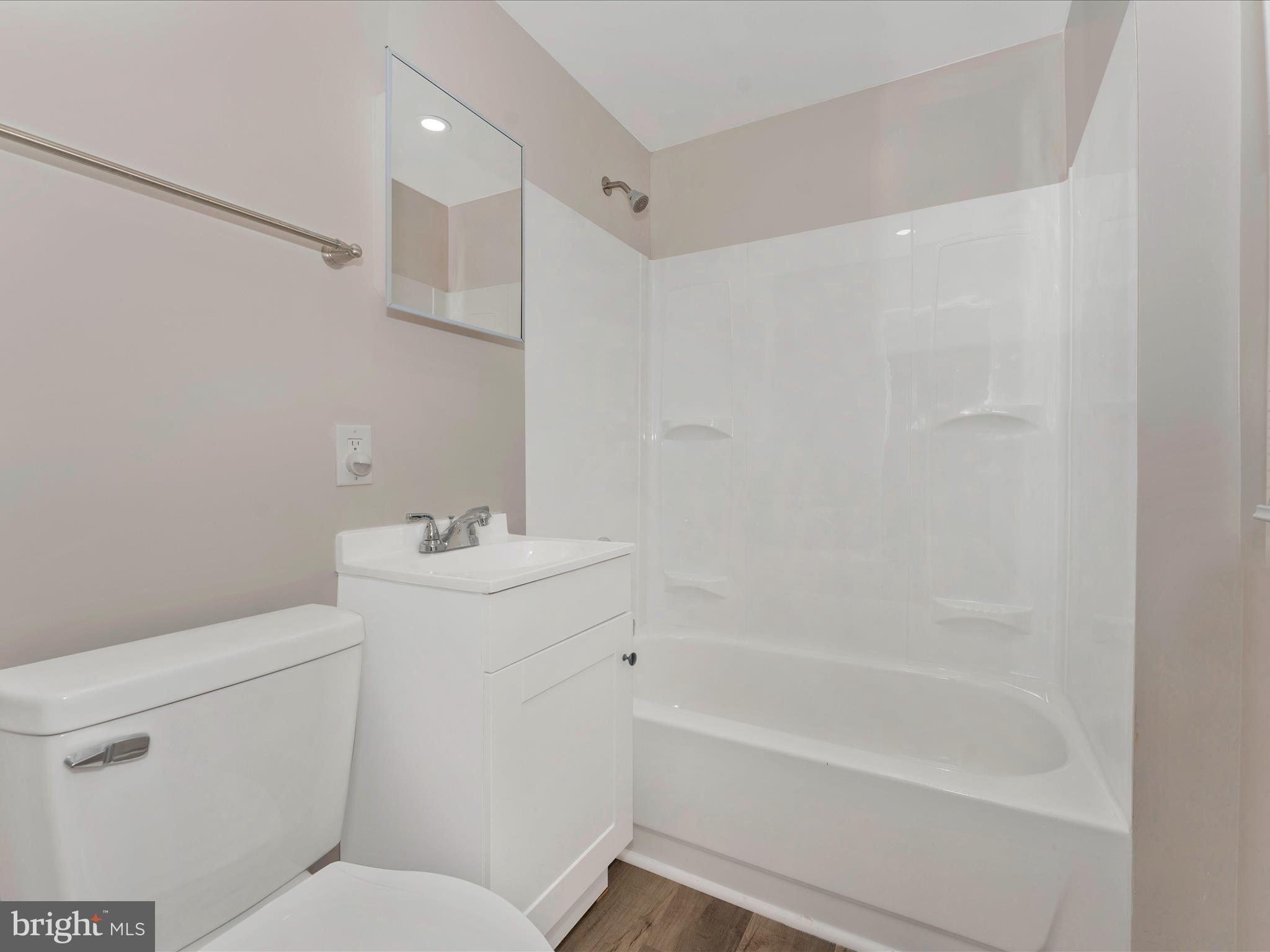 12613 Rockdale Road Clear Spring, MD 21722 - Photo 15 of 26 Hall Bathroom