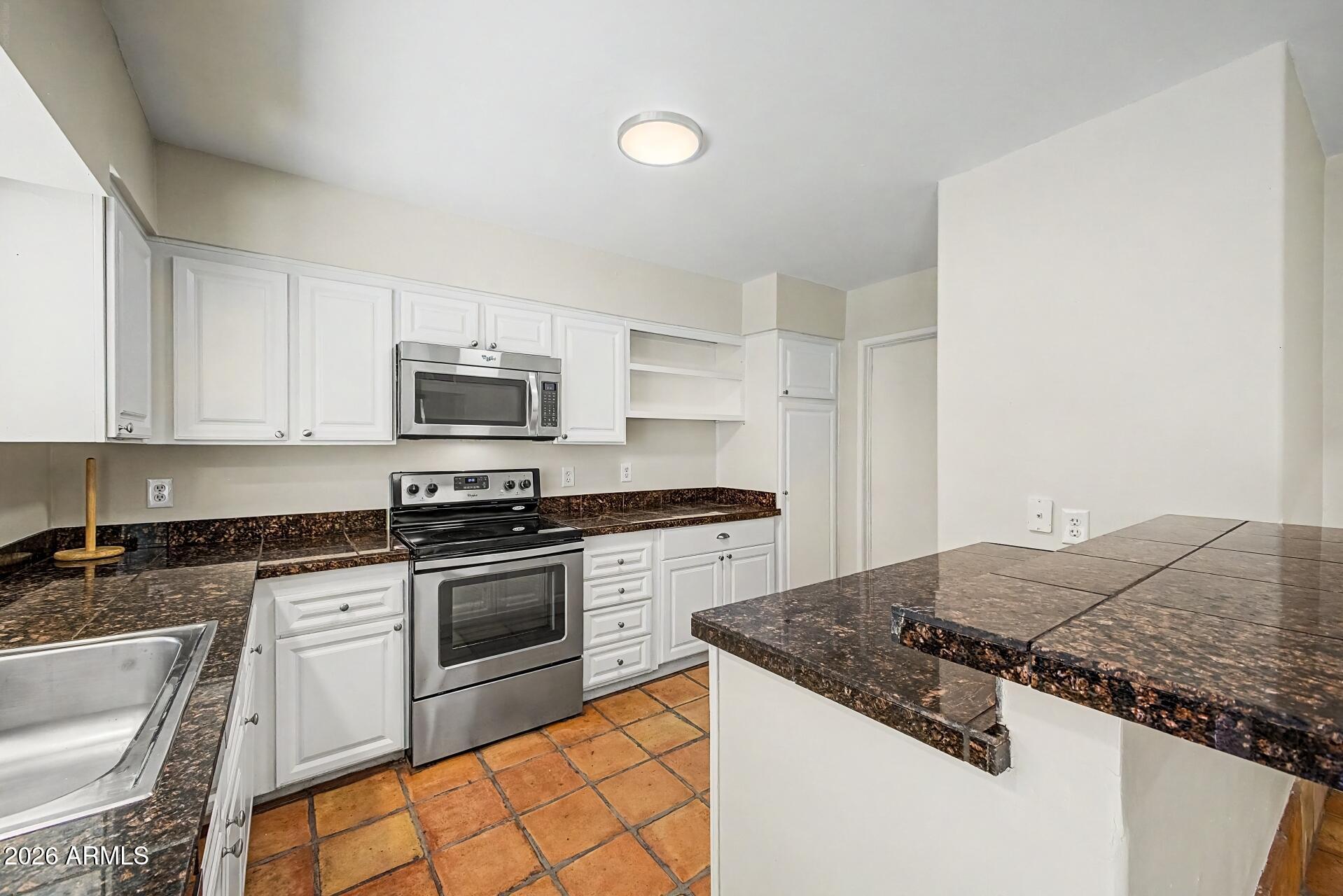 5619 South Crows Nest Road Tempe, AZ 85283 - Photo 9 of 48