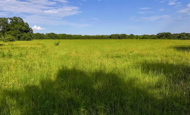 a view of an ocean and city view