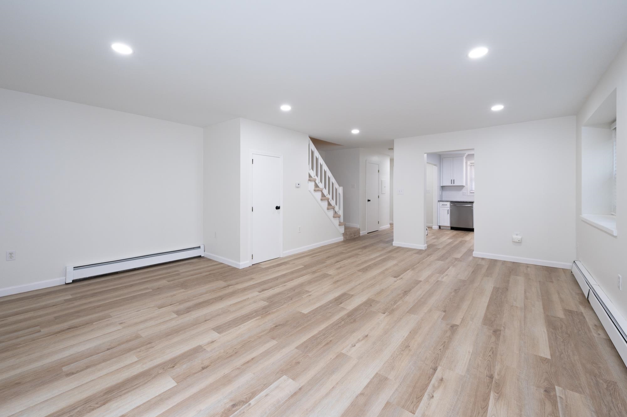31 South Avenue, Unit L Derry, NH 03038 - Photo 11 of 27